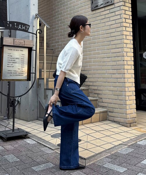 fredy emue（フレディエミュ）の「ライトオンスデニムベイカーイージーパンツ（デニムパンツ・レディース・ネイビー/ブルー/アイボリー・38/36）」の12枚目の写真