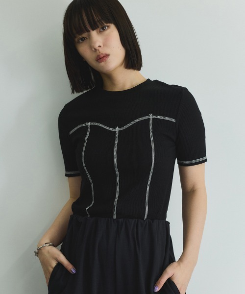 VICKY(ビッキー)の「カットリブハイショクステッチTシャツ≪手洗い可能≫(Tシャツ/カットソー・レディース・オフホワイト/ブラック・M)」の2枚目の写真
