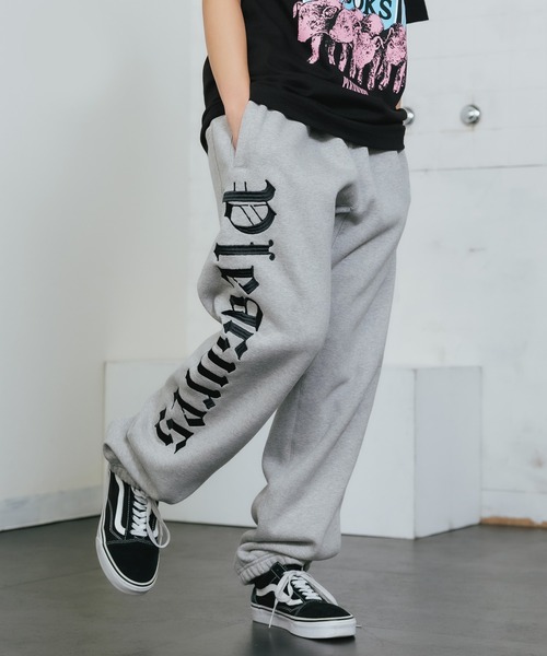 PLEASURES(プレジャー)の「PLEASURES/プレジャーズ Burnout Sweat Pants スウェットパンツ ワイド リラックス(スウェットパンツ・メンズ・グレー・S)」の21枚目の写真