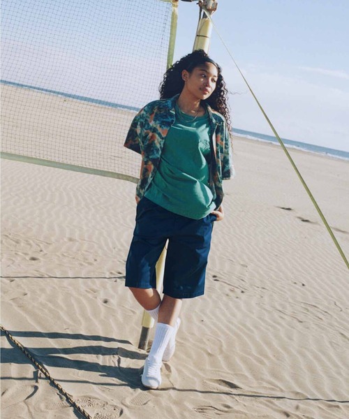 VANS(バンズ)の「BEACH GETAWAY オープンカラータイダイシャツ(シャツ/ブラウス・メンズ・レッド/グリーン・X-LARGE/LARGE/MEDIUM/SMALL/XX-LARGE)」の6枚目の写真