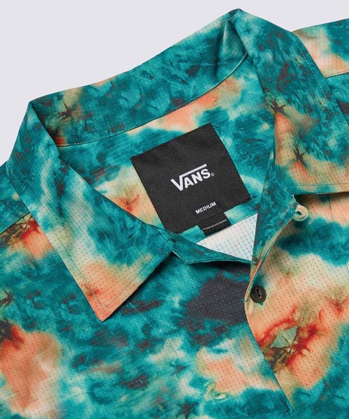 VANS(バンズ)の「BEACH GETAWAY オープンカラータイダイシャツ(シャツ/ブラウス・メンズ・レッド/グリーン・X-LARGE/LARGE/MEDIUM/SMALL/XX-LARGE)」の15枚目の写真