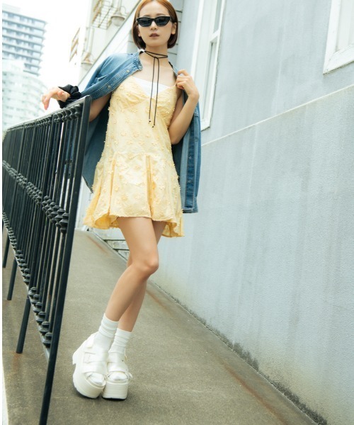 R&E（アールアンドイー）の「【R&E】ループベルクロストラップ厚底サンダル（サンダル・レディース・ブラック/ベージュ/ホワイト・S/M/L/LL）」の5枚目の写真