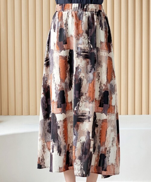 Tiaclasse（ティアクラッセ）の「ペイント柄スカート（スカート・レディース・カーキ/オレンジ・FREE）」の15枚目の写真
