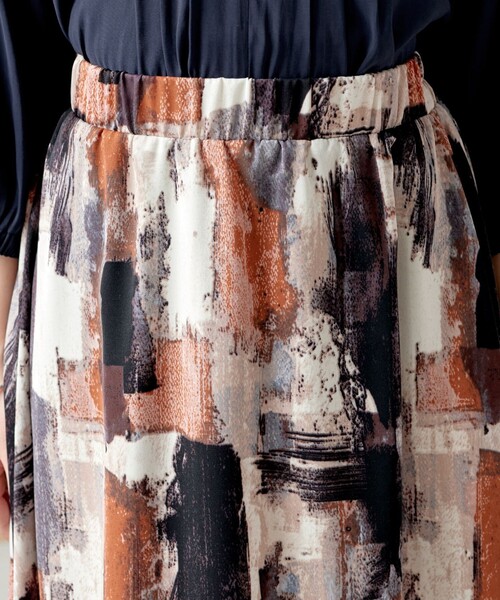Tiaclasse（ティアクラッセ）の「ペイント柄スカート（スカート・レディース・カーキ/オレンジ・FREE）」の18枚目の写真