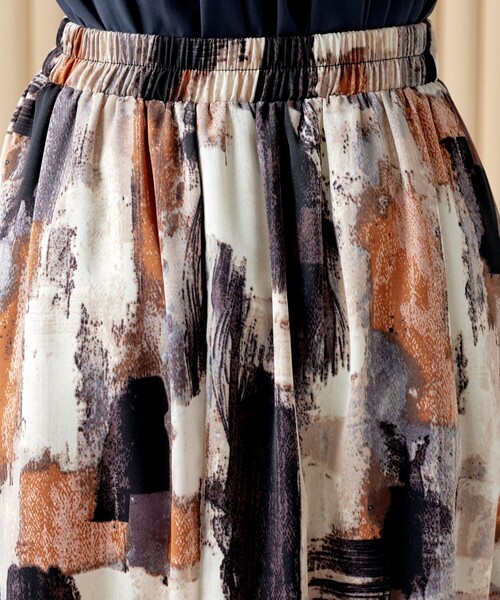 Tiaclasse（ティアクラッセ）の「ペイント柄スカート（スカート・レディース・カーキ/オレンジ・FREE）」の19枚目の写真