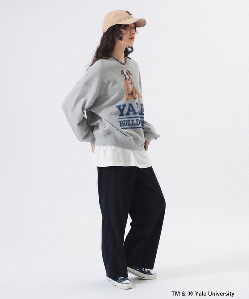 BEAMS BOY（ビームスボーイ）の「【別注】THE BOOKSTORE / YALE スウェット 25FW（スウェット・レディース・グレー/ネイビー・ONE SIZE）」の4枚目の写真
