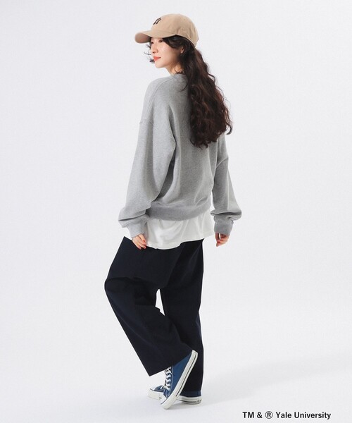 BEAMS BOY（ビームスボーイ）の「【別注】THE BOOKSTORE / YALE スウェット 25FW（スウェット・レディース・グレー/ネイビー・ONE SIZE）」の5枚目の写真