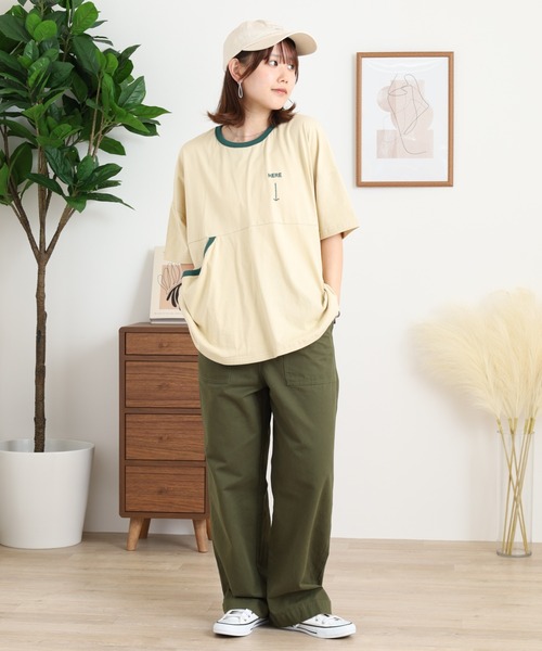 Emago（イマゴ）の「EMAGO ポケット探し刺繍Ｔ（Tシャツ/カットソー・レディース・ネイビー/ブラック/アイボリー・FREE）」の7枚目の写真