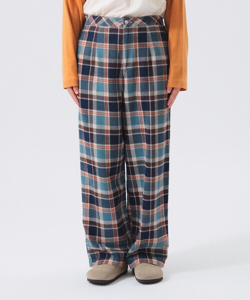 BEAMS BOY（ビームスボーイ）の「ワーク チェック イージーパンツ（その他パンツ・レディース・アイボリー/グレー/ブルー・1/2）」の16枚目の写真