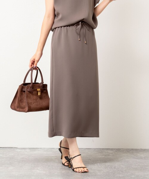 NOLLEY’S Sophi（ノーリーズソフィ）の「《セットアップ対応》ウォッシャブルダブルサテンイージースカート（スカート・レディース・ブラウン/ブラック/キナリ/ネイビー・34/36/38）」の3枚目の写真