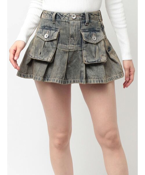 GYDA(ジェイダ)の「ハイウエストGG POKETプリーツデニムスカートライクショートパンツ(デニムスカート・レディース・ブルー/ライトブルー・SMALL/MEDIUM)」の2枚目の写真