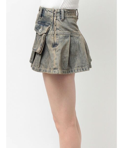 GYDA(ジェイダ)の「ハイウエストGG POKETプリーツデニムスカートライクショートパンツ(デニムスカート・レディース・ブルー/ライトブルー・SMALL/MEDIUM)」の5枚目の写真
