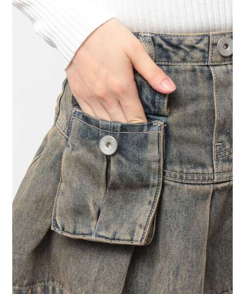 GYDA(ジェイダ)の「ハイウエストGG POKETプリーツデニムスカートライクショートパンツ(デニムスカート・レディース・ブルー/ライトブルー・SMALL/MEDIUM)」の8枚目の写真