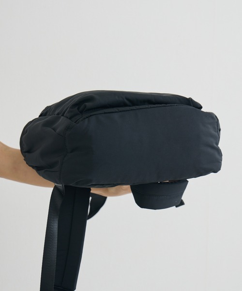 KATHARINE ROSS(キャサリンロス)の「【KATHARINE ROSS】ポリエステルヴェリアスバックパック(バックパック/リュック・レディース・グレー/ブラック・MEDIUM)」の19枚目の写真