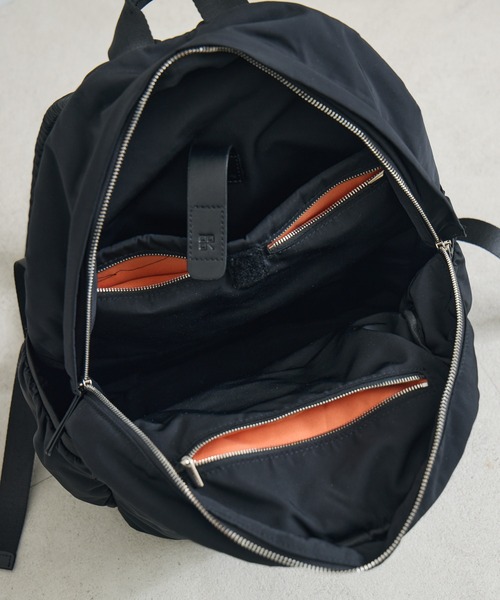 KATHARINE ROSS(キャサリンロス)の「【KATHARINE ROSS】ポリエステルヴェリアスバックパック(バックパック/リュック・レディース・グレー/ブラック・MEDIUM)」の20枚目の写真