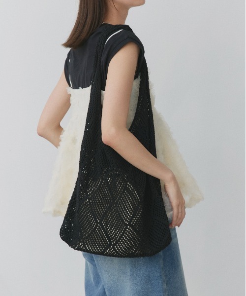 ad thie(アドティエ)の「カラフルニットトートバッグ(トートバッグ・レディース・ベージュ/レッド/グリーン/オフホワイト/ブラック・FREE)」の3枚目の写真