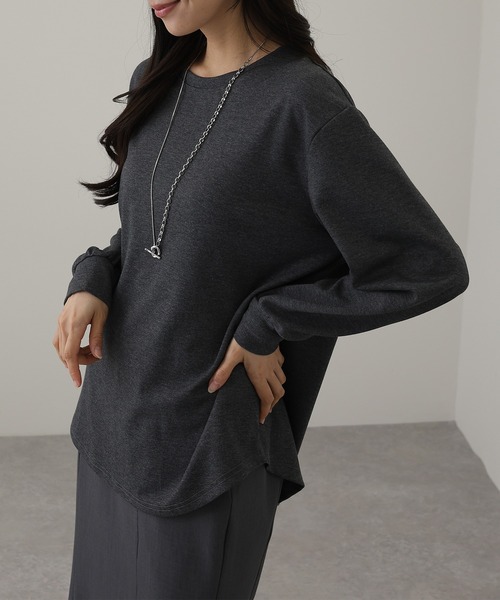 DAYRA(デイラ)の「クルーネック オーバーサイズ ベーシック 長袖 カットソー(Tシャツ/カットソー・レディース・グレー/ダークグレー・S/FREE)」の5枚目の写真