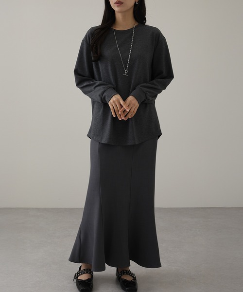DAYRA(デイラ)の「クルーネック オーバーサイズ ベーシック 長袖 カットソー(Tシャツ/カットソー・レディース・グレー/ダークグレー・S/FREE)」の7枚目の写真