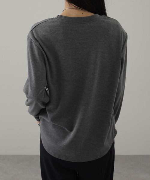 DAYRA(デイラ)の「クルーネック オーバーサイズ ベーシック 長袖 カットソー(Tシャツ/カットソー・レディース・グレー/ダークグレー・S/FREE)」の14枚目の写真