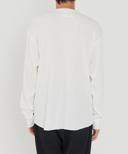 B.C STOCK(ベーセーストック)の「【ANTS & ELEPHANTS】ワッフル ヘンリーネック ロングスリーブTシャツ(Tシャツ/カットソー・メンズ・ホワイト/チャコールグレー/ブルー系その他・MEDIUM/LARGE)」の18枚目の写真