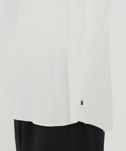 B.C STOCK(ベーセーストック)の「【ANTS & ELEPHANTS】ワッフル ヘンリーネック ロングスリーブTシャツ(Tシャツ/カットソー・メンズ・ホワイト/チャコールグレー/ブルー系その他・MEDIUM/LARGE)」の15枚目の写真