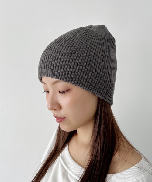 CLEA（クレア）の「【13色展開】シンプルビーニー（ニットキャップ/ビーニー・レディース・ブラック/カーキ/ブルー/チャコールグレー/オレンジ/パープル/ネイビー/マスタード/ホワイト/レッド/ブラウン/オレンジ系その他/ピンク・FREE）」の22枚目の写真