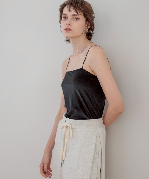 bijorie（ビジュリィ）の「【bijorie】ベロア カップ付きキャミソール／NEW BASIC series（キャミソール・レディース・ブラウン/グレー/ブラック/アイボリー・MEDIUM/LARGE/LG）」の7枚目の写真