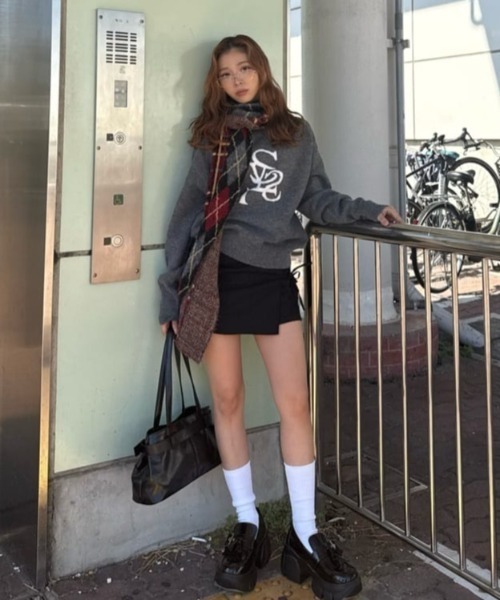SLY（スライ）の「CHUNKY SOLE 2WAY LOAFER チャンキーソール ツーウェイ ローファー 秋服 冬服（ローファー・レディース・ブラック・SMALL/MEDIUM/LARGE）」の18枚目の写真