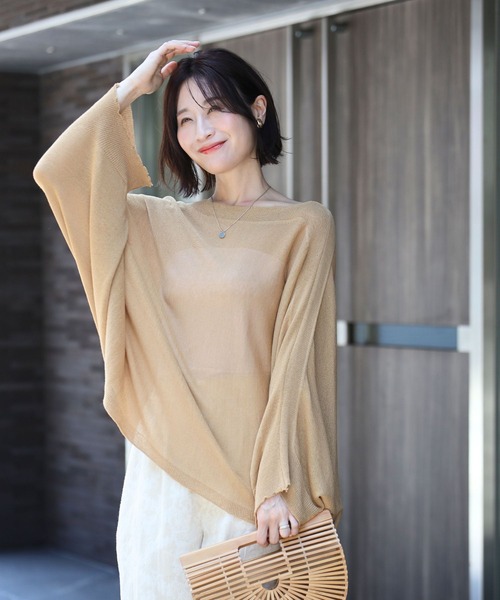 Ehre style（エーレスタイル）の「街やリゾートに！ゆる見え抜け感ポンチョ（ニット/セーター・レディース・アイボリー/グレー/ベージュ/ブラック・FREE）」の5枚目の写真