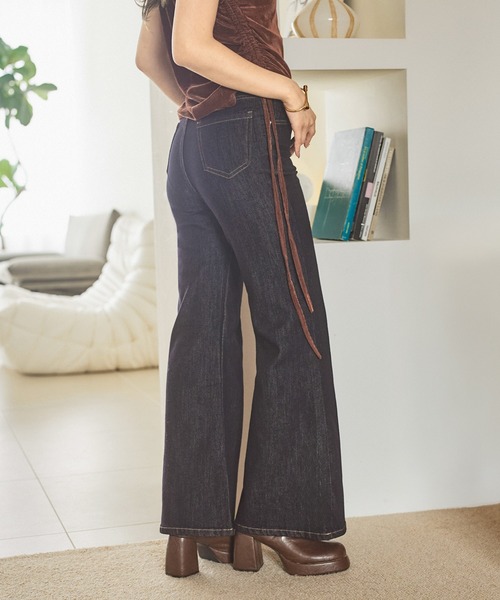 LAULEN（ローレン）の「flare leg denim pants /フレアレッグデニムパンツ（デニムパンツ・レディース・ネイビー・S/M）」の3枚目の写真