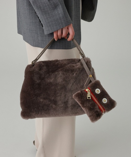 RIPANI(リパーニ)の「【RIPANI】ムートンレザーBAG(ハンドバッグ・レディース・ライトブラウン/ライトベージュ・フリー)」の5枚目の写真