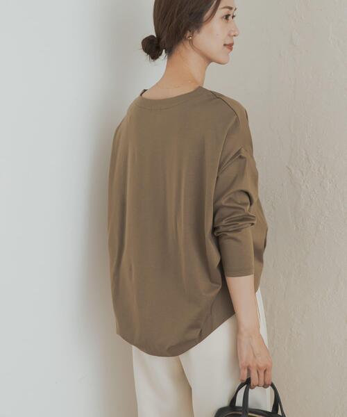 URBAN RESEARCH DOORS（アーバンリサーチドアーズ）の「コットンバックタック長袖プルオーバー（Tシャツ/カットソー・レディース・オフホワイト/ブラック/ネイビー/ベージュ系その他・MEDIUM）」の3枚目の写真