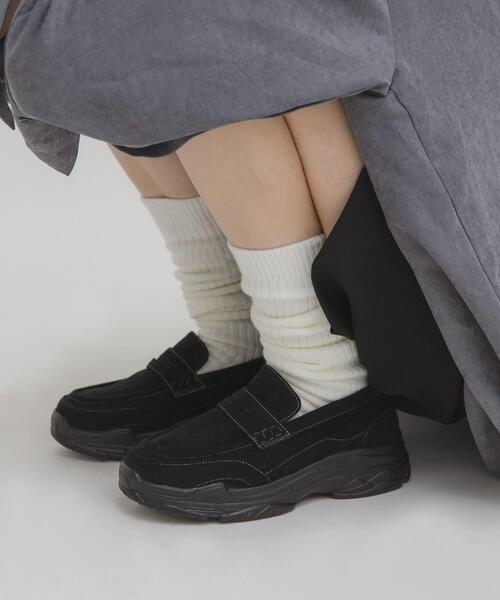 KBF（ケイビーエフ）の「スニーカーソールローファー（その他シューズ・レディース・ブラウン/ブラック・SMALL/MEDIUM/LARGE/LL）」の2枚目の写真