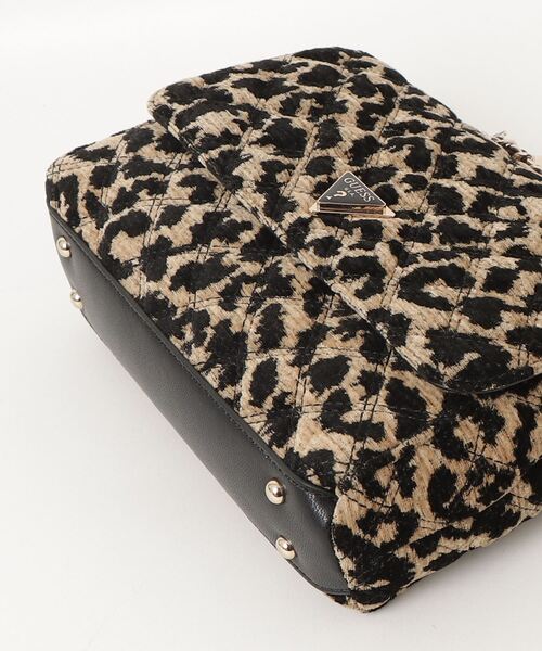 Guess（ゲス）の「GIULLY Ii 2 Compartment Convertible Flap ショルダーバッグ  （ショルダーバッグ・レディース・マルチ/レオパード・ONE SIZE）」の18枚目の写真