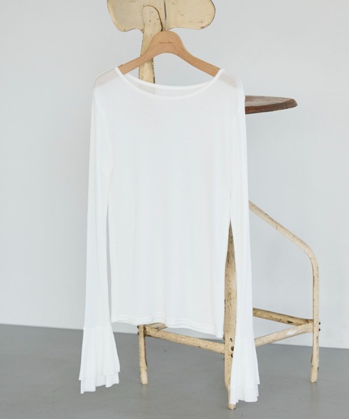 Doux archives（ドゥアルシーヴ）の「ラッフルスリーブプルオーバー（Tシャツ/カットソー・レディース・ホワイト/アイボリー/ブラック・FREE）」の5枚目の写真