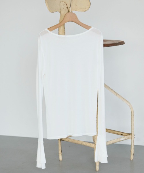 Doux archives（ドゥアルシーヴ）の「ラッフルスリーブプルオーバー（Tシャツ/カットソー・レディース・ホワイト/アイボリー/ブラック・FREE）」の6枚目の写真