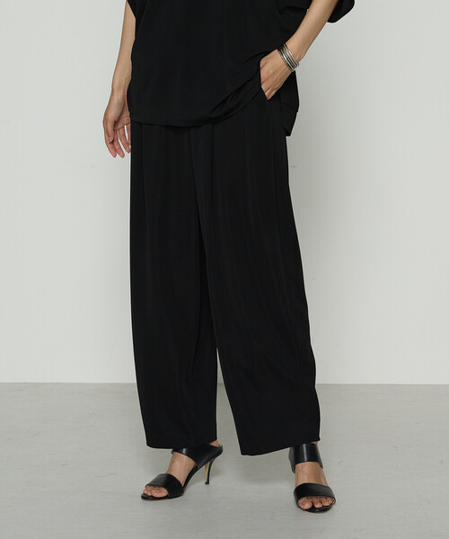 Gabardine K.T(ギャバジンケーティー)の「ハイテンションポンチライト ドレープタックパンツ(その他パンツ・レディース・ブラック/ダークブラウン・9号/7号)」の2枚目の写真