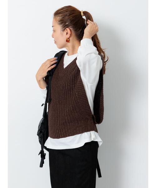 Lugnoncure（ルノンキュール）の「スラブヤーンVネックニットベスト（ニット/セーター・レディース・ブラウン/キナリ/ブラック・F）」の9枚目の写真