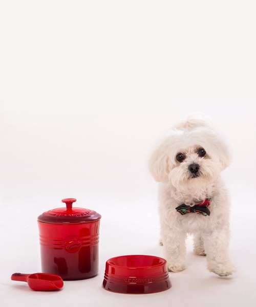 Le Creuset(ルクルーゼ)の「ペット ボール (S) チェリーレッド(その他ペットグッズ・レディース・チェリーレッド・S)」の2枚目の写真