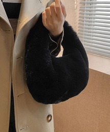 Dolce Fiora（ドルチェフィオラ）の「ふわふわで丸くて可愛いエコファーミニバック！（ハンドバッグ）」