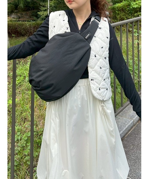 emmi(エミ)の「Mt.Breath WoolRパーカートップス(パーカー・レディース・ブラック/ライトブルー・F)」の7枚目の写真