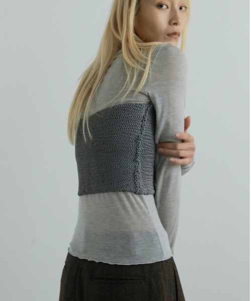 anuke（アンヌーク）の「Cashmeresilk Turtle Tops（Tシャツ/カットソー・レディース・ブラック/アイボリー/グレー・FREE）」の4枚目の写真