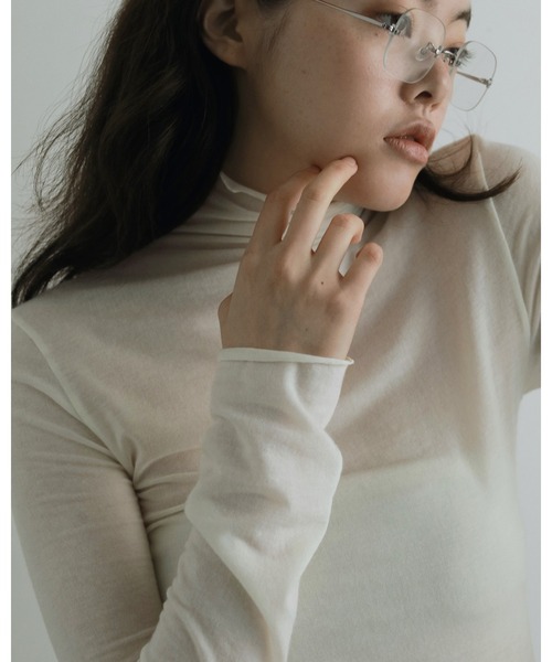 anuke（アンヌーク）の「Cashmeresilk Turtle Tops（Tシャツ/カットソー・レディース・ブラック/アイボリー/グレー・FREE）」の8枚目の写真