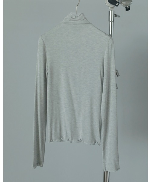 anuke（アンヌーク）の「Cashmeresilk Turtle Tops（Tシャツ/カットソー・レディース・ブラック/アイボリー/グレー・FREE）」の13枚目の写真