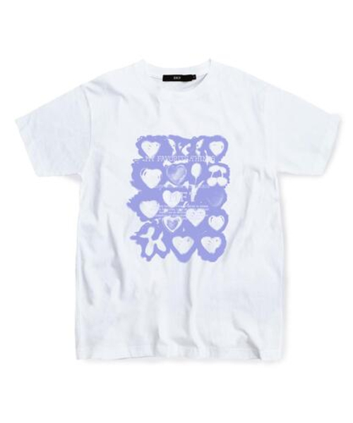 ESCAPEFROM(エスケープフロム)の「ブルーフェイバリットシングスTシャツホワイト(Tシャツ/カットソー・レディース・その他・SMALL/MEDIUM/LARGE)」の2枚目の写真