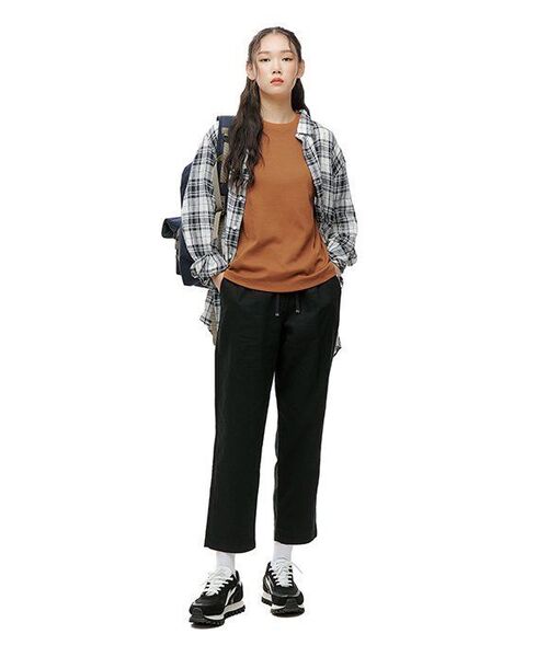 MUSINSA STANDARD WOMAN（ムシンサスタンダードウーマン）の「ウィメンズベーシッククルーネックTシャツ[ブラウン]（Tシャツ/カットソー・レディース・その他・X-SMALL）」の6枚目の写真