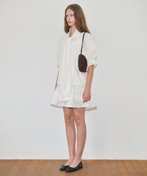 SINOON（シヌーン）の「Big Ribbon Tie Blouse (Cream)（シャツ/ブラウス・レディース・アイボリー・FREE）」の3枚目の写真