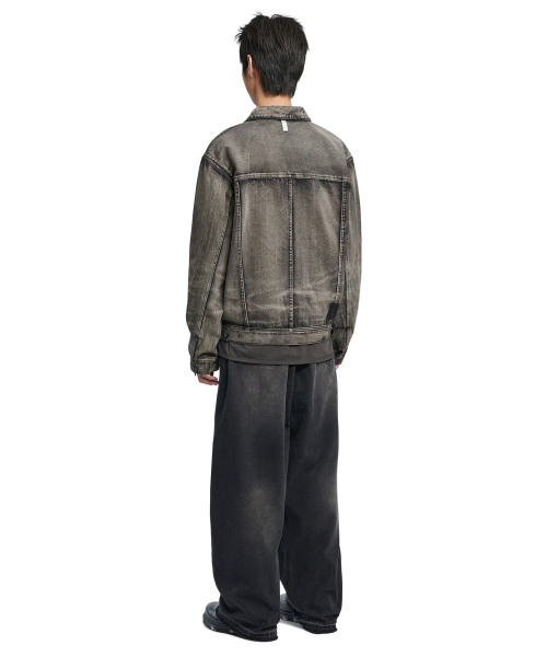 NOMANUAL(NOMANUAL)の「WASHED DENIM TRUCKER JACKET - WASHED BLACK(デニムジャケット・レディース・その他・SMALL/MEDIUM/LARGE)」の5枚目の写真