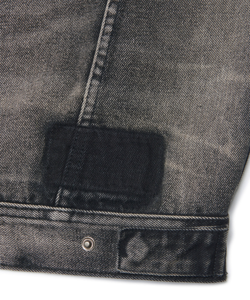 NOMANUAL(NOMANUAL)の「WASHED DENIM TRUCKER JACKET - WASHED BLACK(デニムジャケット・レディース・その他・SMALL/MEDIUM/LARGE)」の7枚目の写真