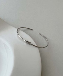 yu-ka（ユーカ）の「YU-KA:ノットデザインオープンバングル knot design open bangle（バングル/リストバンド）」